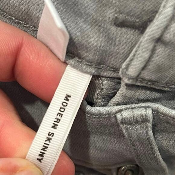 Ann Taylor LOFT Modern Skinny Jeans Denim Stretch Light Wash Gray Size 27/4 - Picture 10 of 13
